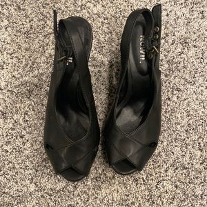 Now wedge sandal